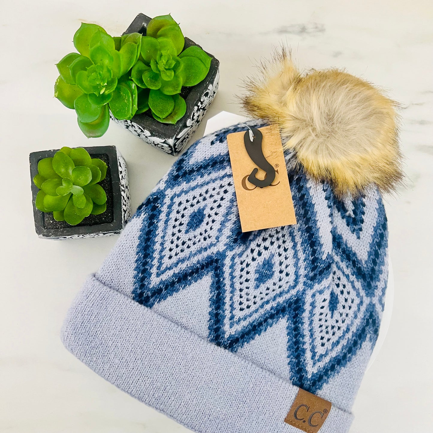 Diamond Geometric Pattern Faux Fur Pom C.C Beanie YJ1001