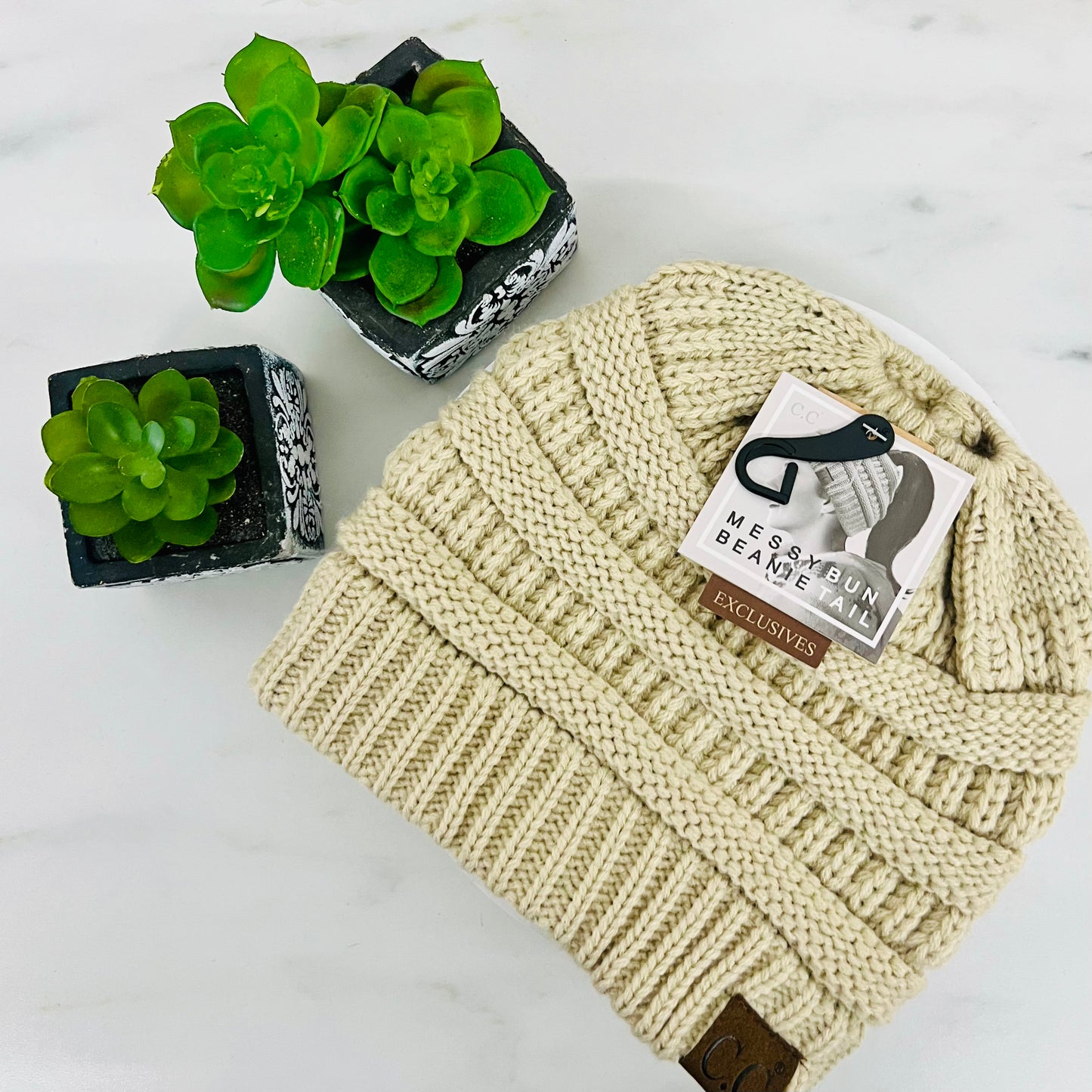 Solid Classic CC Beanie Tail MB20A