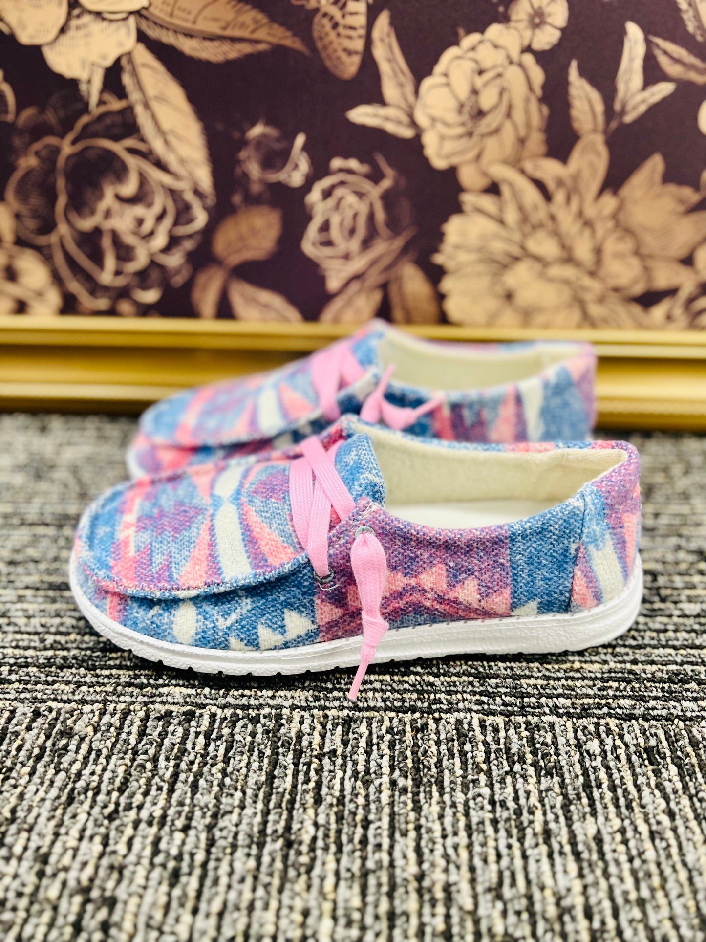 Aaliyah Women's Slip on Sneaker - Holden Hearts
