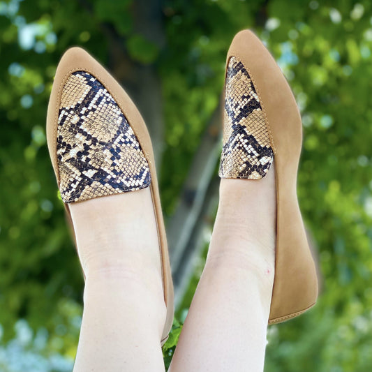 An Extra Touch of Style Flats in Tan