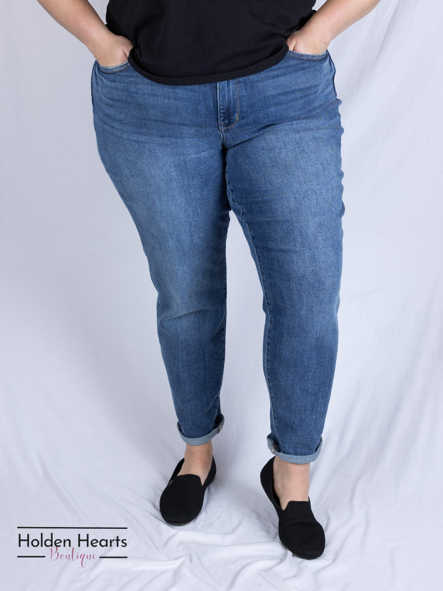 Always the Weekend Boyfriend Jeans - Holden Hearts