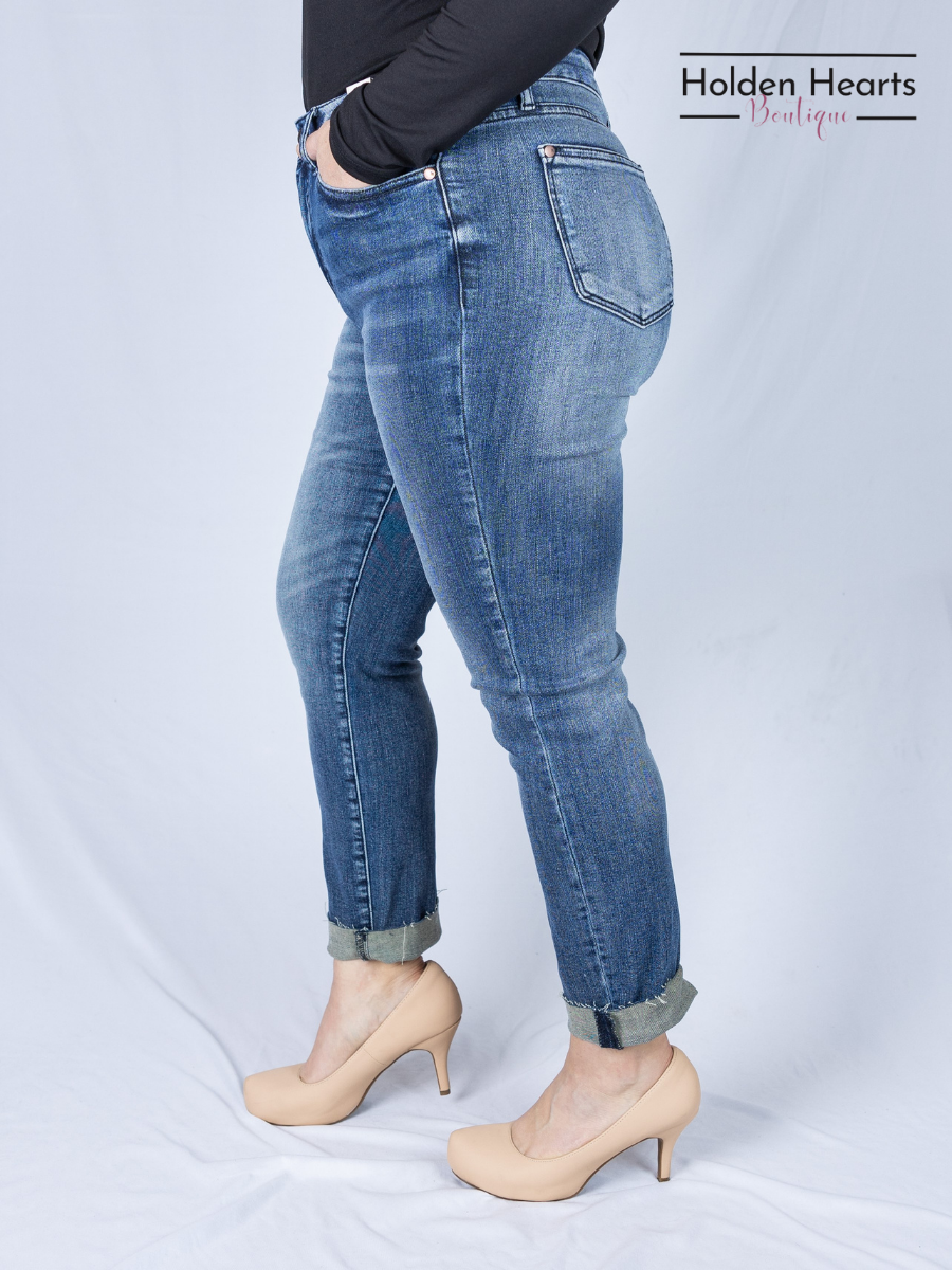 Party in the Back Cropped Jeans - Holden Hearts