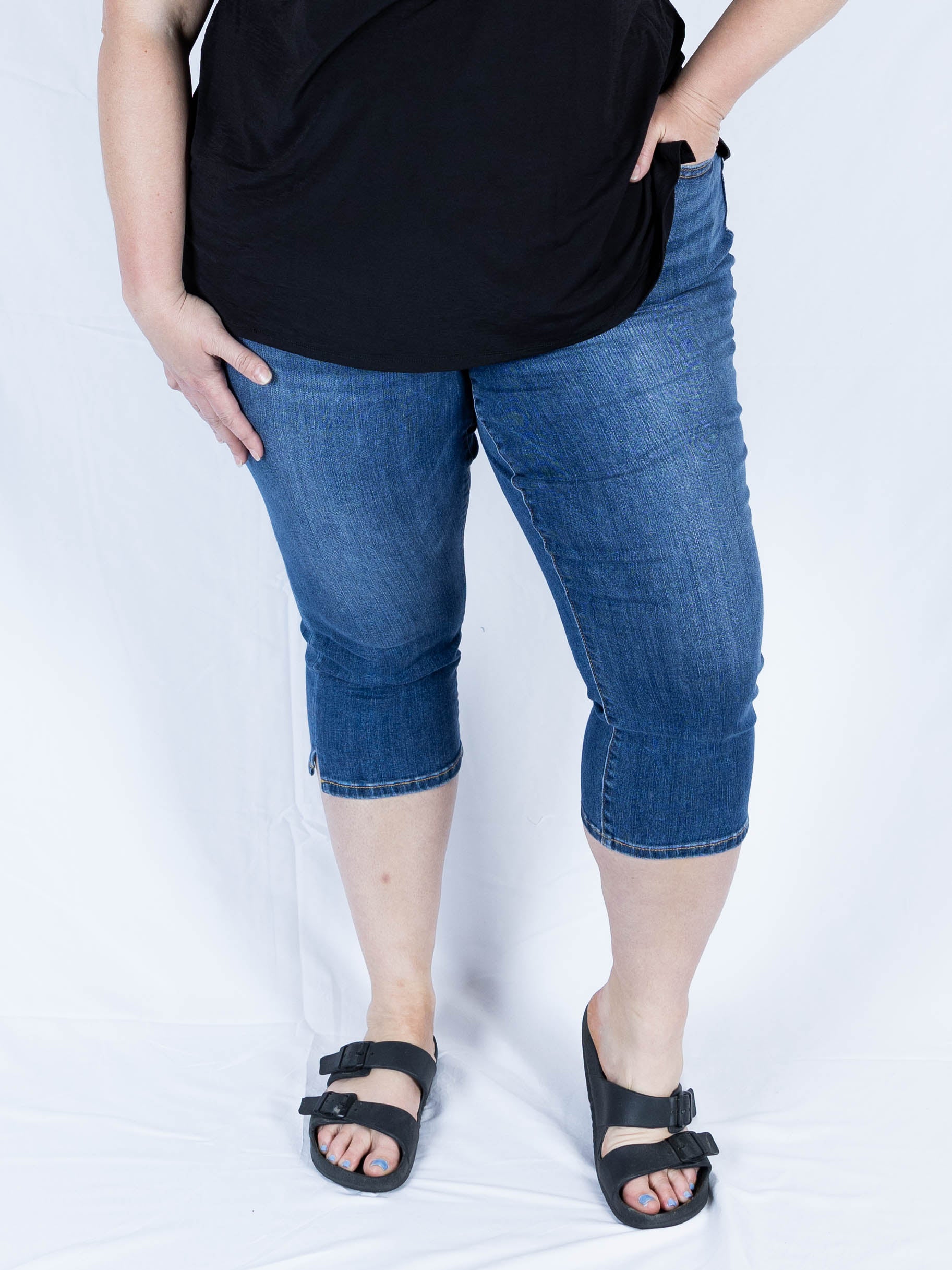 Summer Fun Capris - Holden Hearts