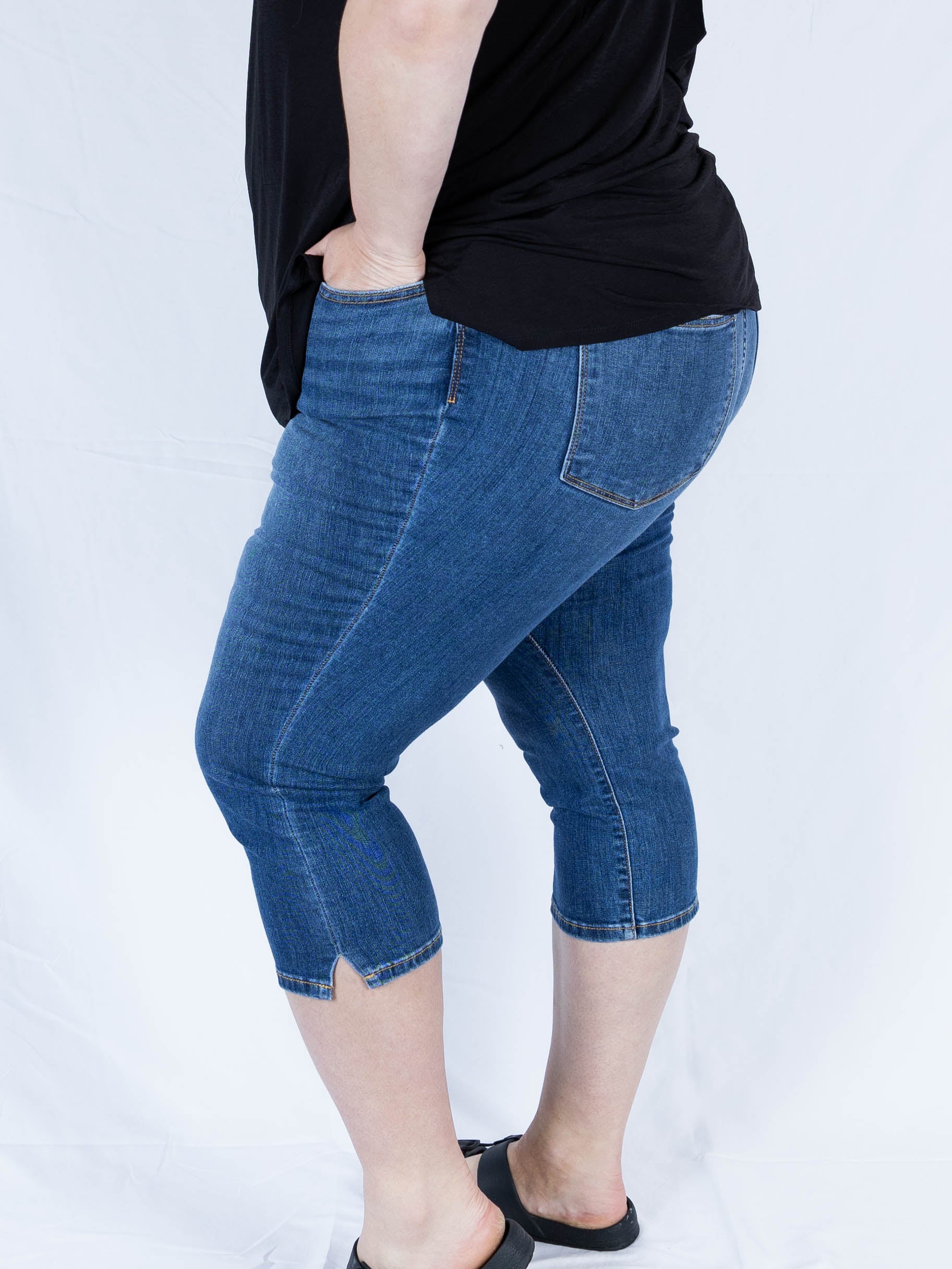 Summer Fun Capris - Holden Hearts