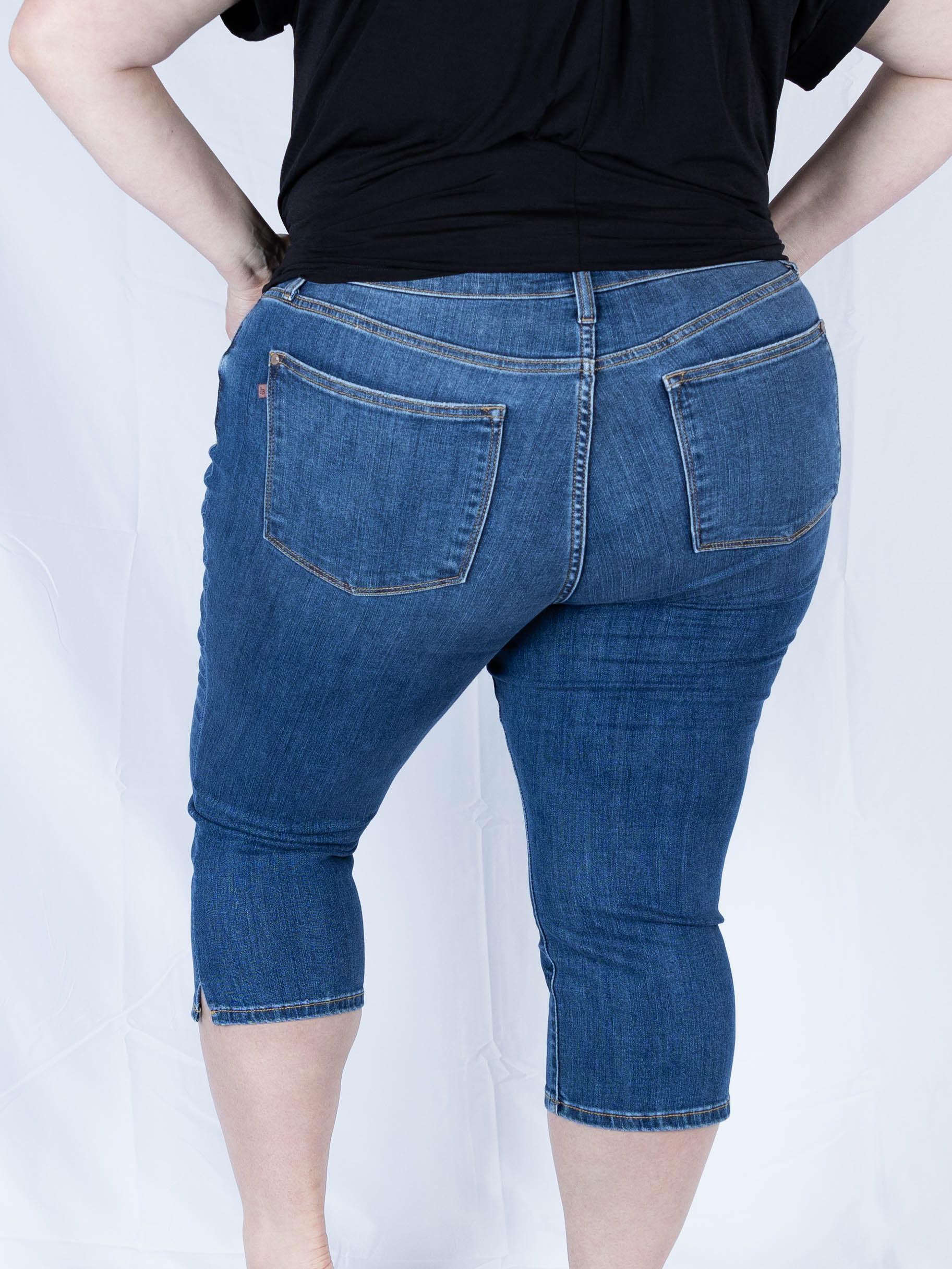 Summer Fun Capris - Holden Hearts