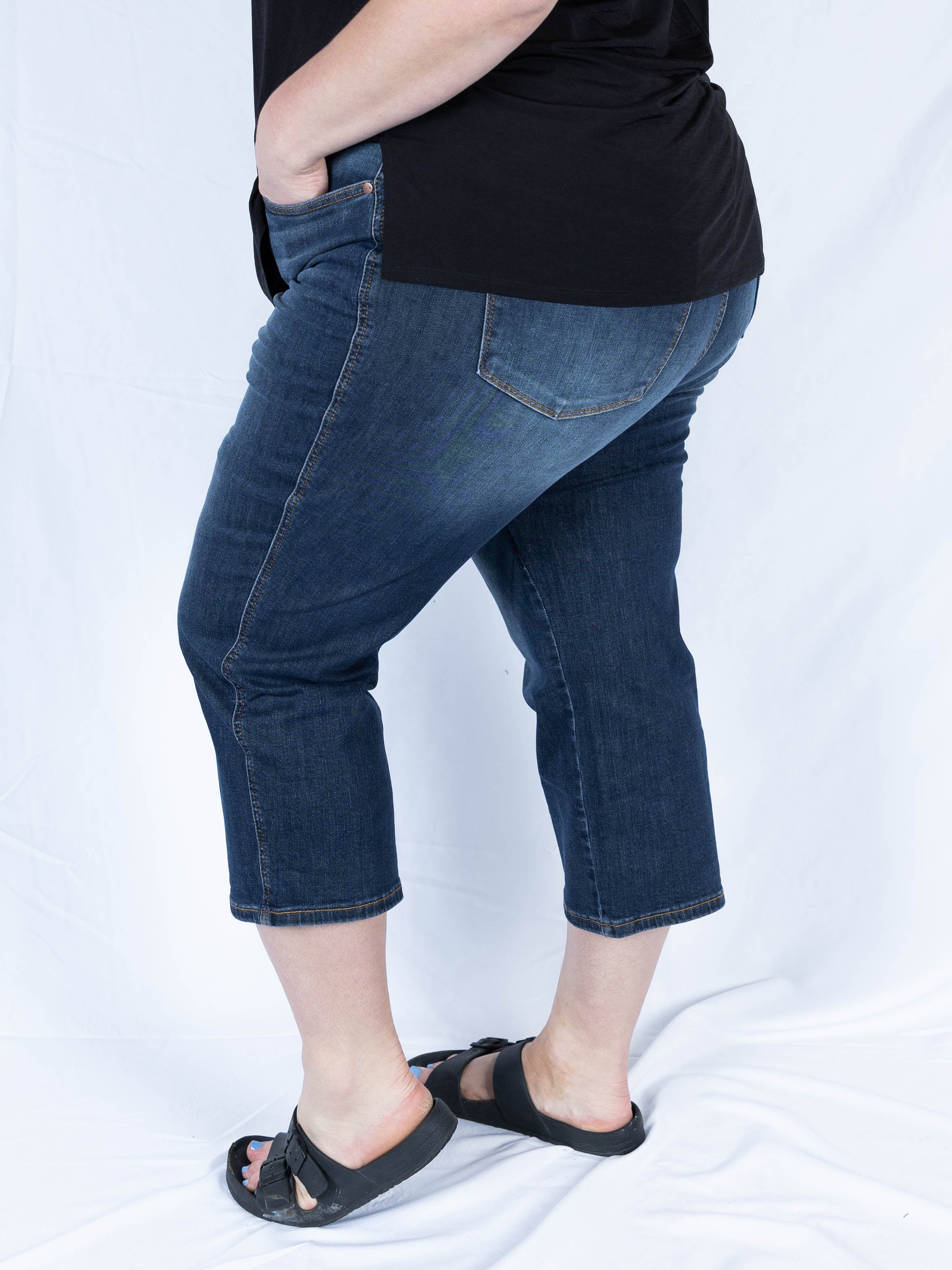 Kicking Up Fun Cropped Flares - Holden Hearts