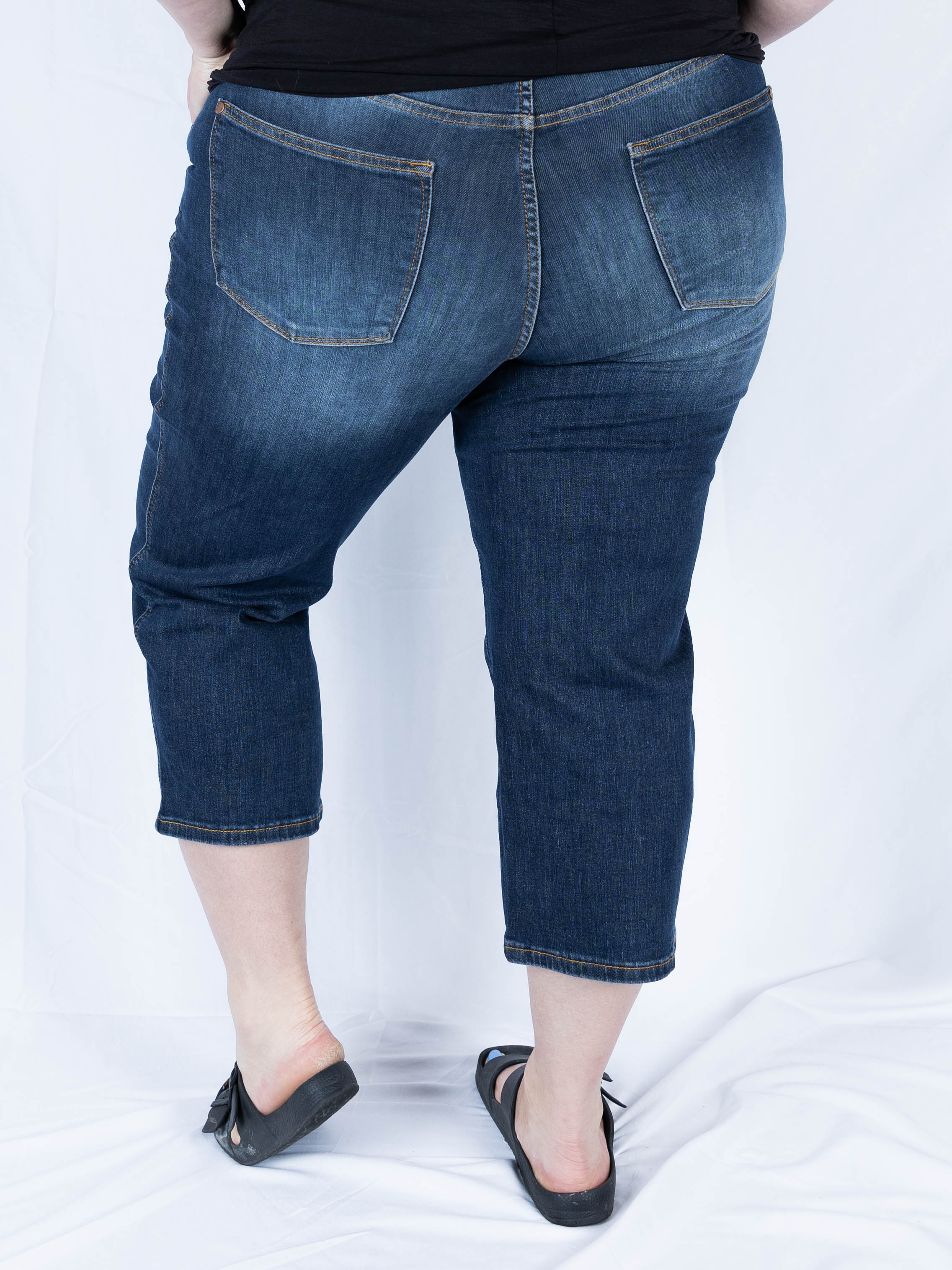 Kicking Up Fun Cropped Flares - Holden Hearts