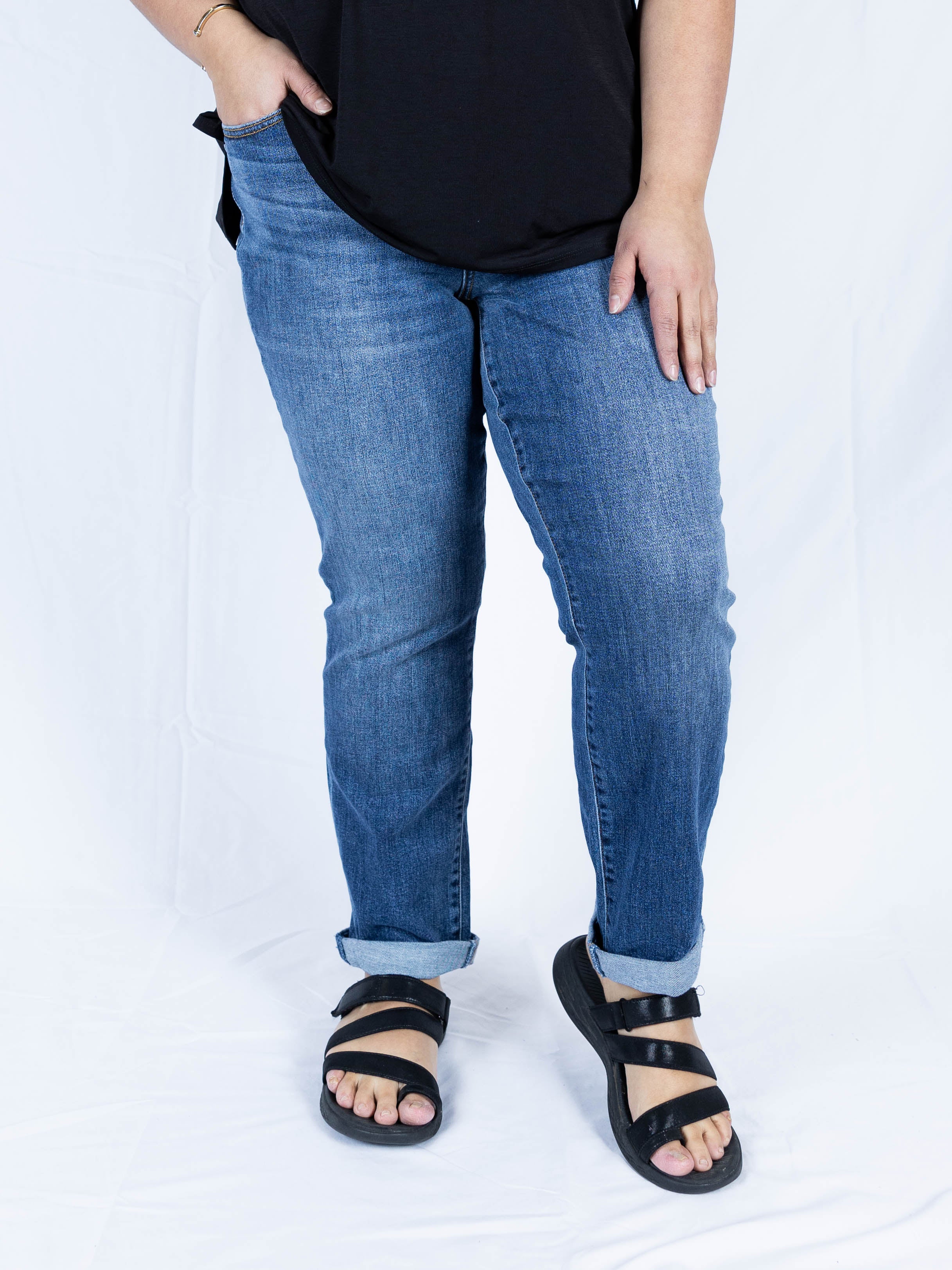 Cutie Comfort Judy Blue Boyfriend Jeans - Holden Hearts