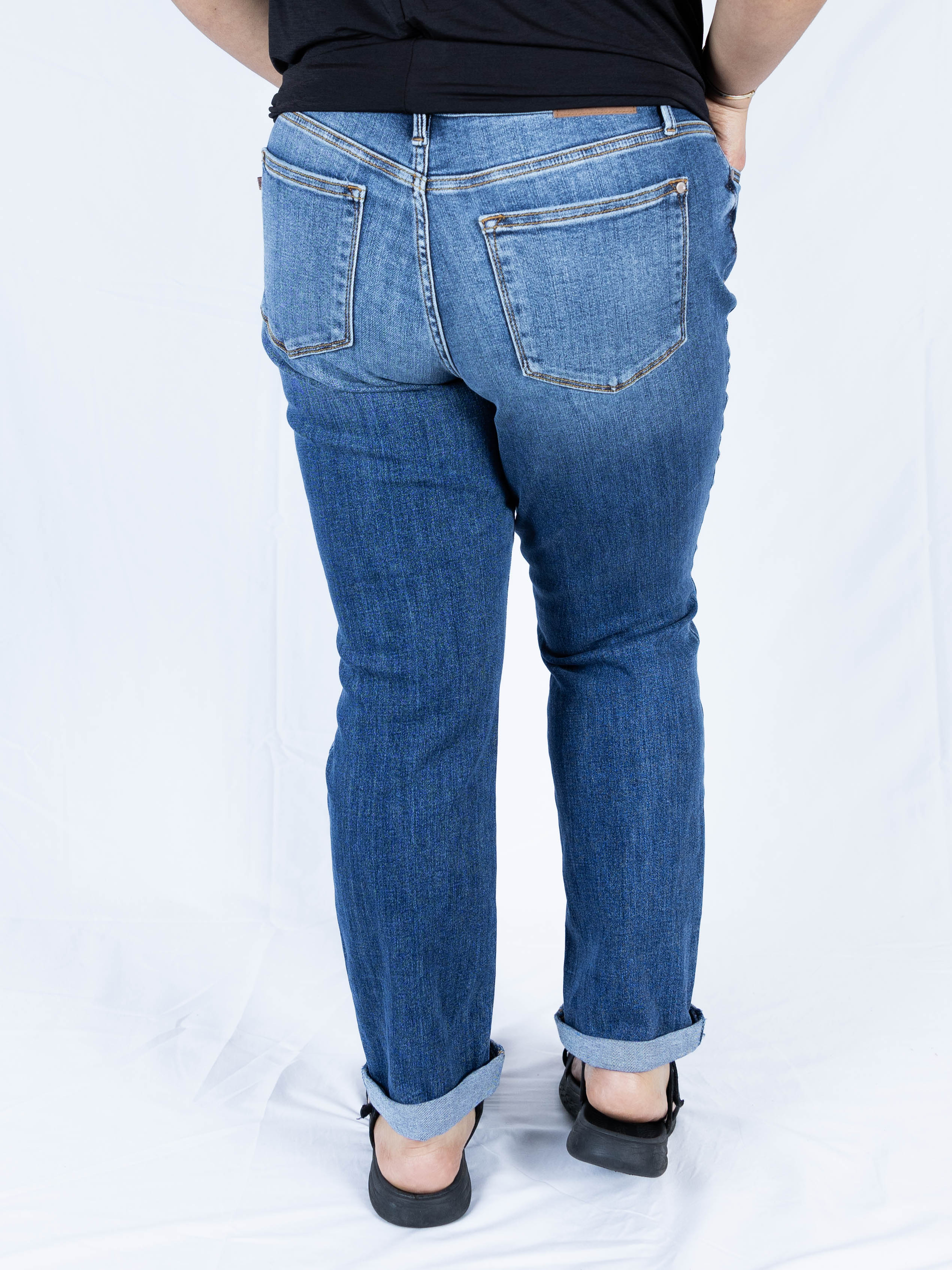 Cutie Comfort Judy Blue Boyfriend Jeans - Holden Hearts