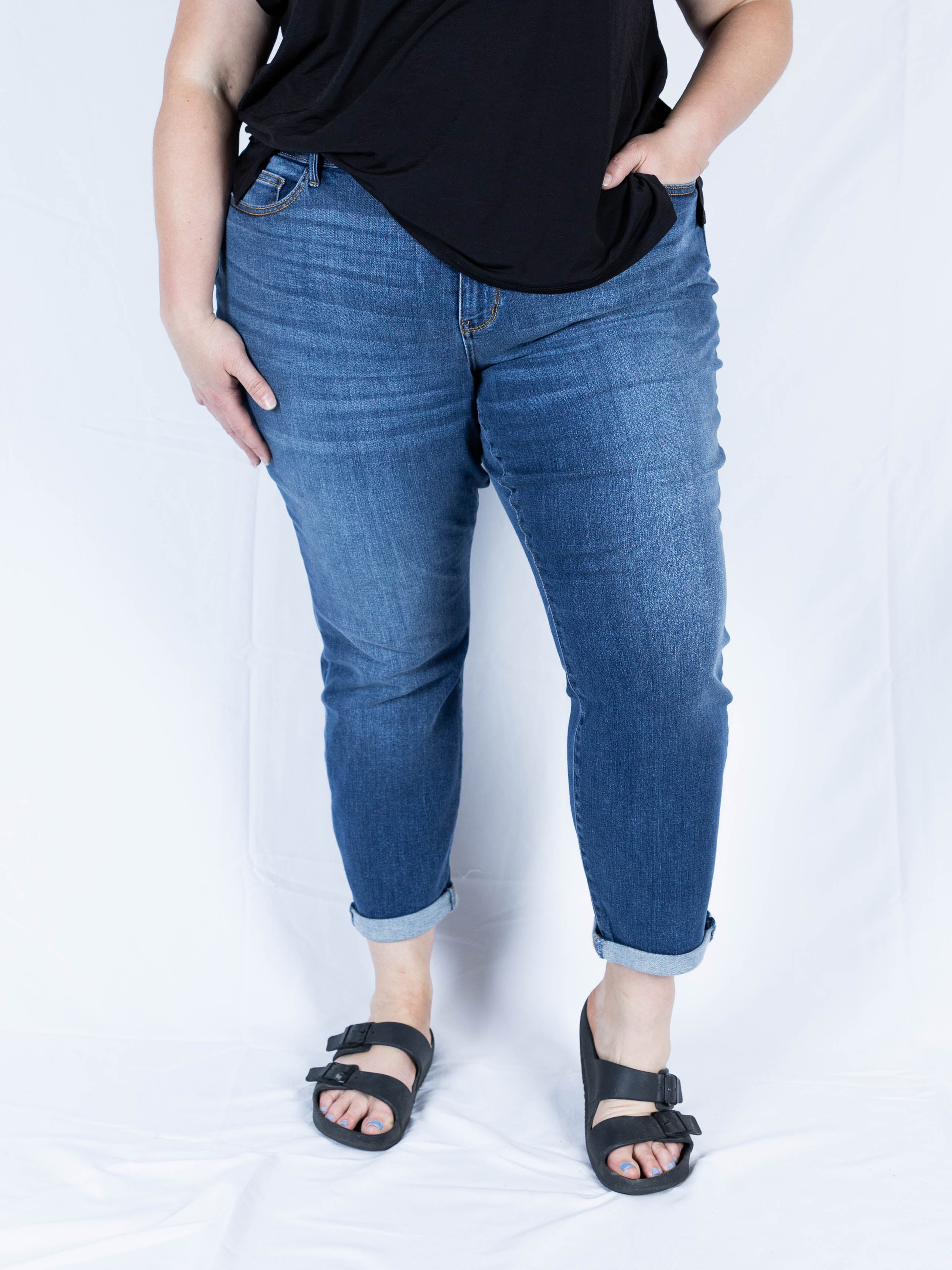 Cutie Comfort Judy Blue Boyfriend Jeans - Holden Hearts