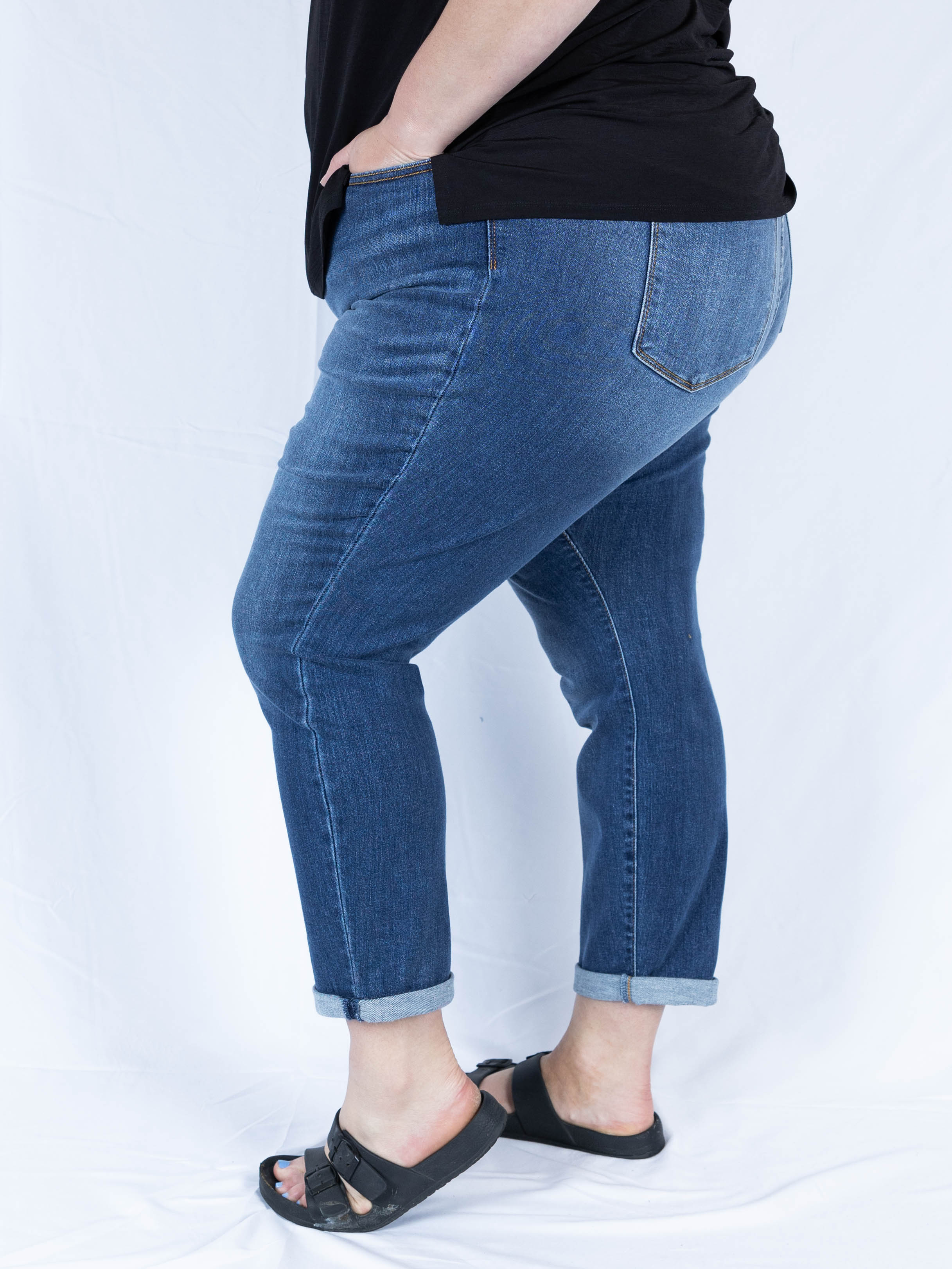 Cutie Comfort Judy Blue Boyfriend Jeans - Holden Hearts