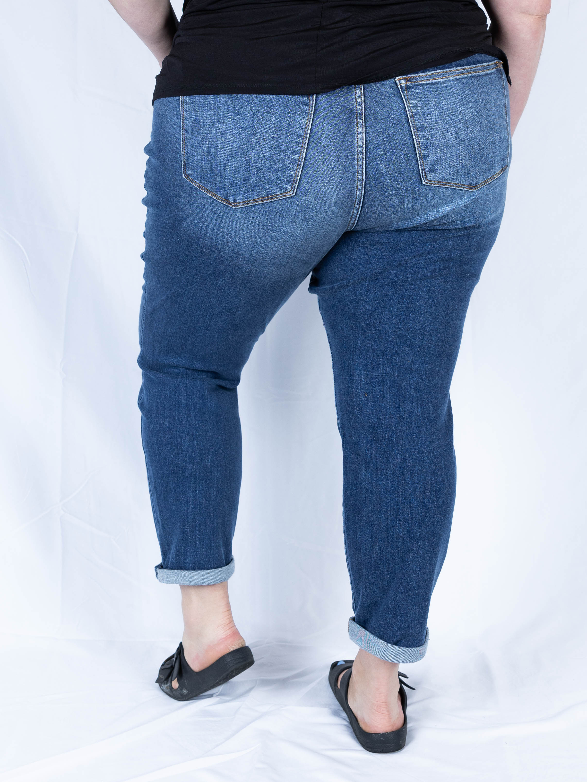 Cutie Comfort Judy Blue Boyfriend Jeans - Holden Hearts
