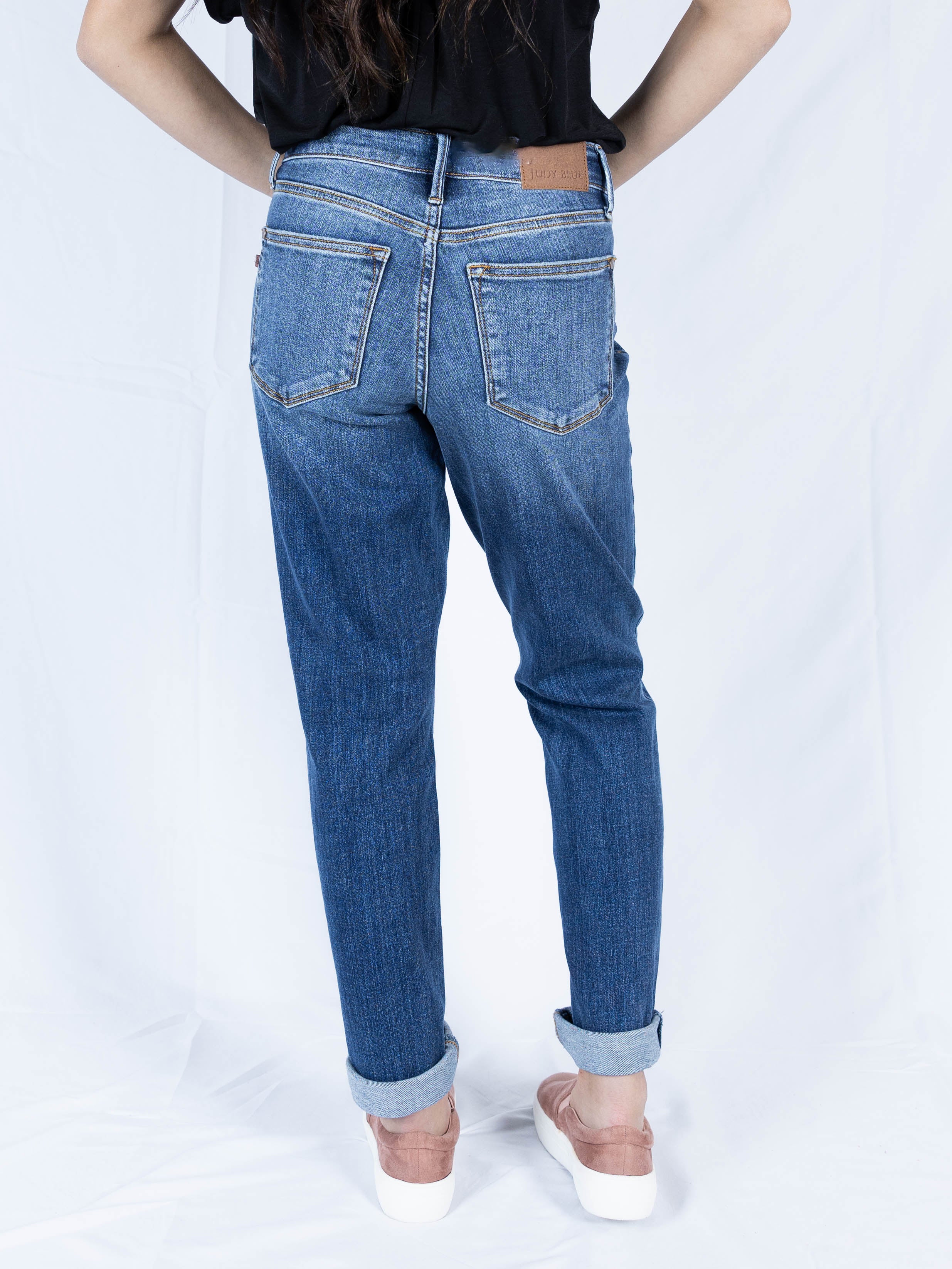 Cutie Comfort Judy Blue Boyfriend Jeans - Holden Hearts