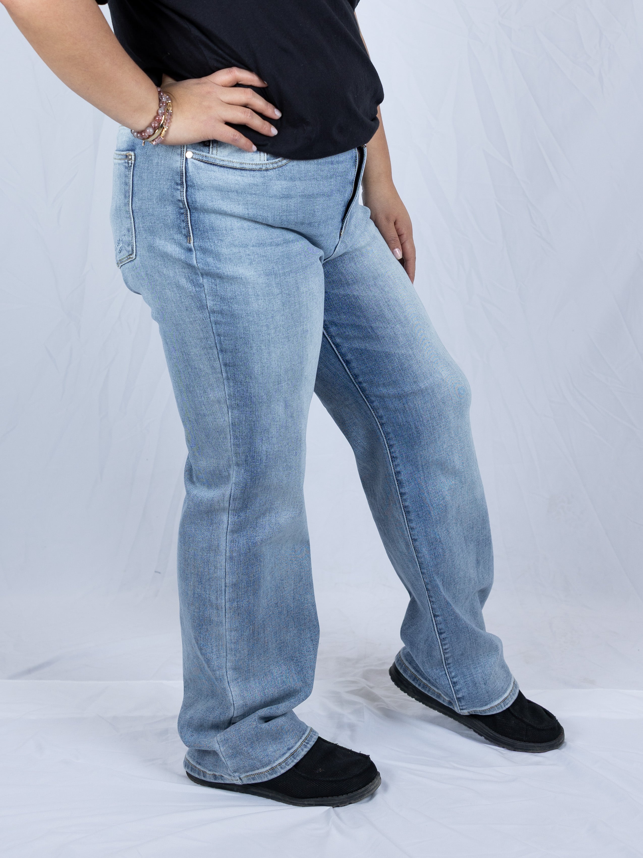 Devine Diva Judy Blue Straight Leg Jeans - Holden Hearts