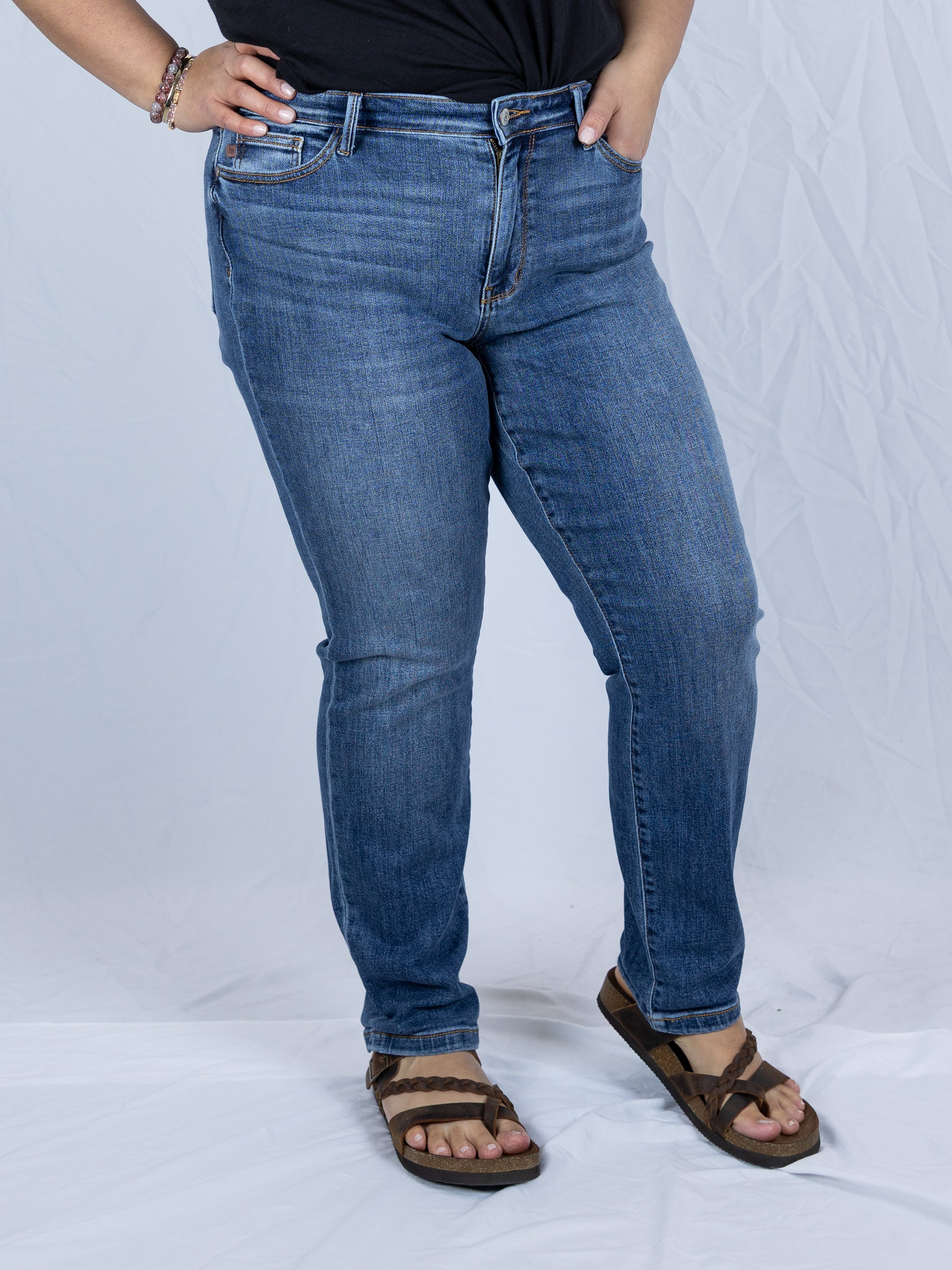 Cuffed Casual Judy Blue Jeans - Holden Hearts