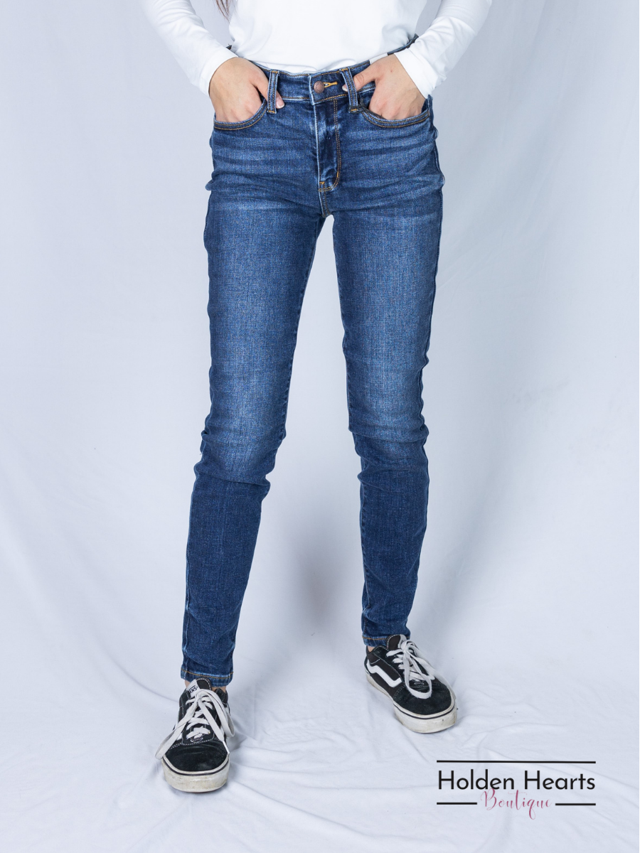 All in the Details Mid Rise Skinny Jeans - Holden Hearts