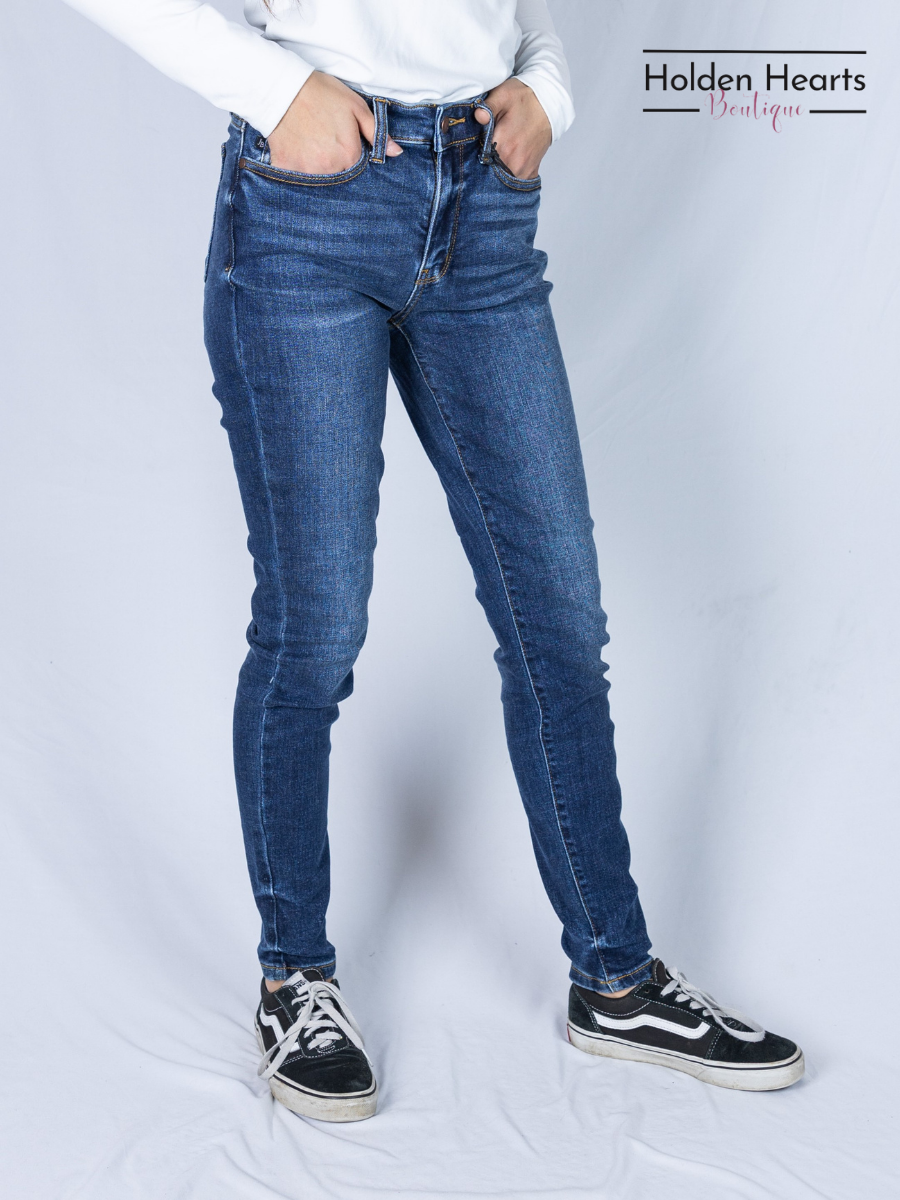 All in the Details Mid Rise Skinny Jeans - Holden Hearts