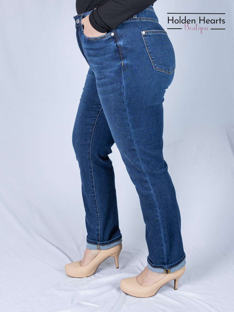 Can't Go Wrong Boyfriend Fit Judy Blue Jeans - Holden Hearts