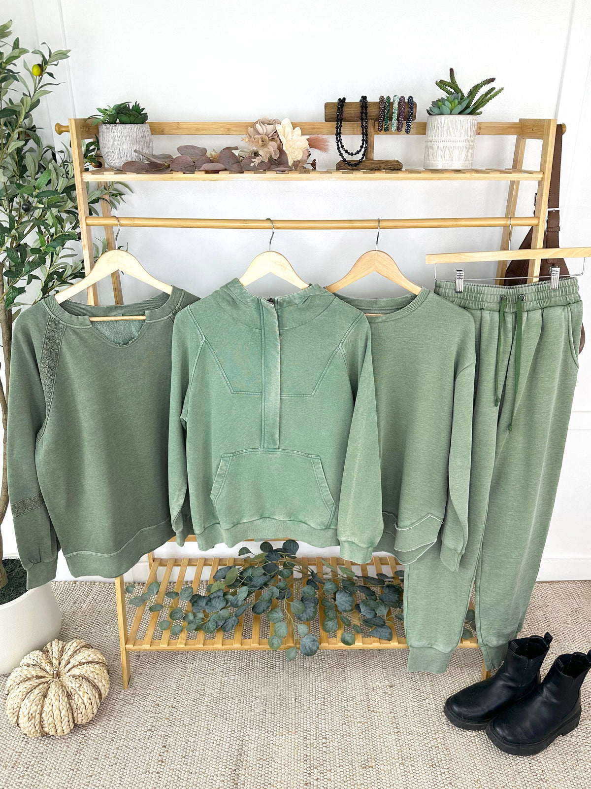 IN STOCK Vintage Wash Pullover - Olive