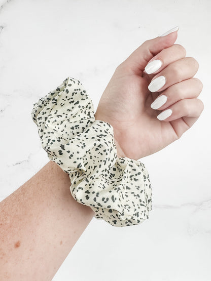 IN STOCK Dashed Duo Scrunchie FINAL SALE