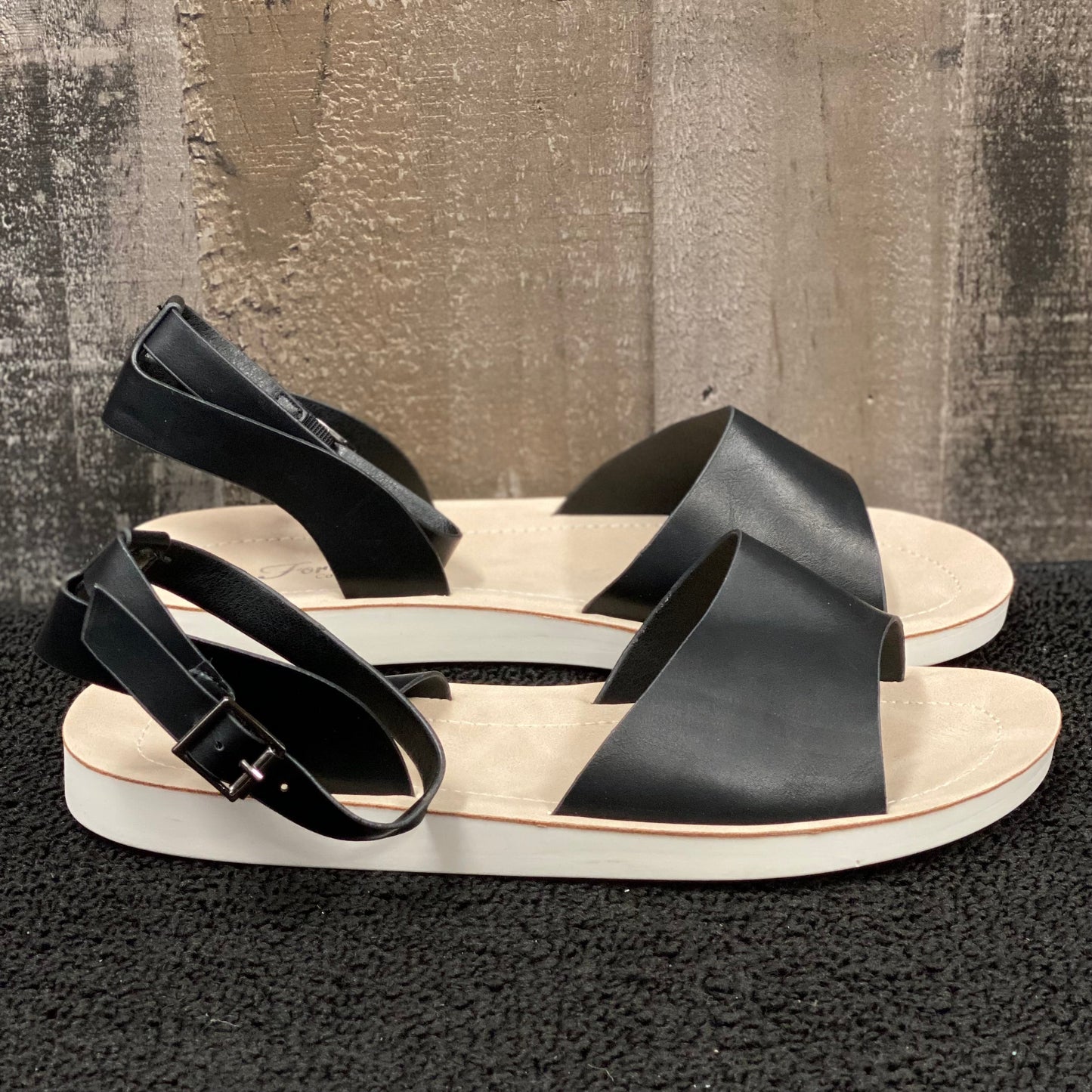 The Perfect Addition Sandal in Black - Holden Hearts